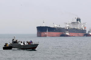 NOV INCIDENT U ORMUSKOM MOREUZU! Iran zaplenio strani brod koji ŠVERCUJE GORIVO!