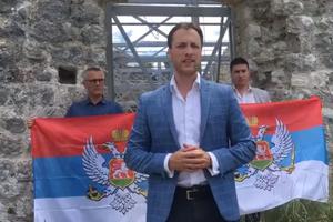 MILAČIĆ DOŠAO U PRAVOSLAVNU CRKVU U SVAČU, PA POSLAO MOĆNU PORUKU: Džaba mašete zastavama OVK i Albanije! (VIDEO)