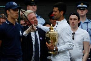ŠTA LI ĆE ĐOKOVIĆ REĆI NA OVO: Boris Beker otkrio ko mu je omiljeni teniser! Nije Novak, već njegov ljuti rival