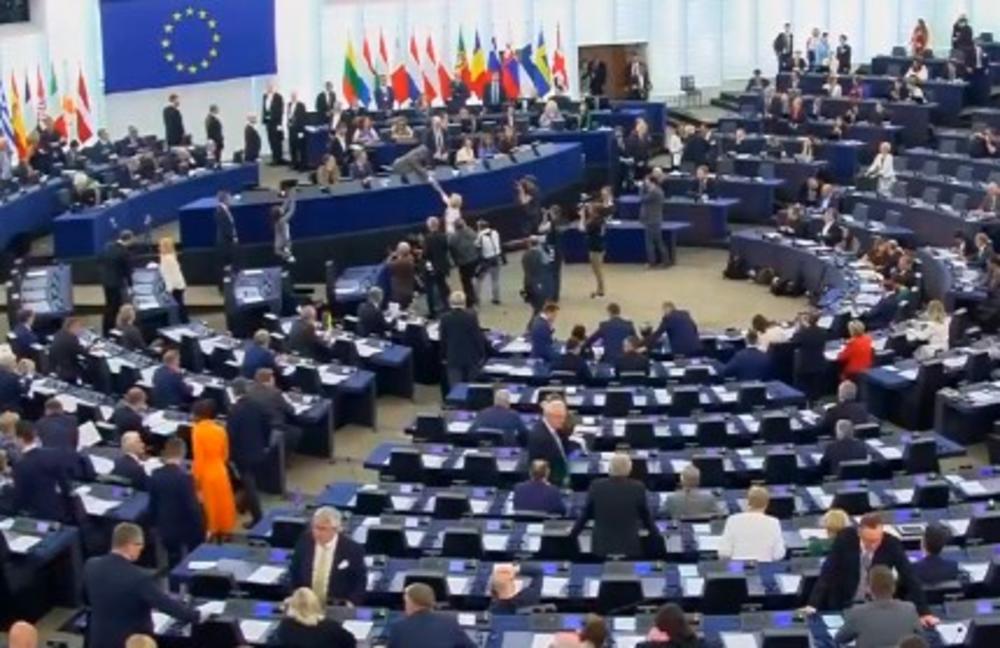 Evropski parlament, glasanje, Evropska komisija, Ursula fon der Lejen