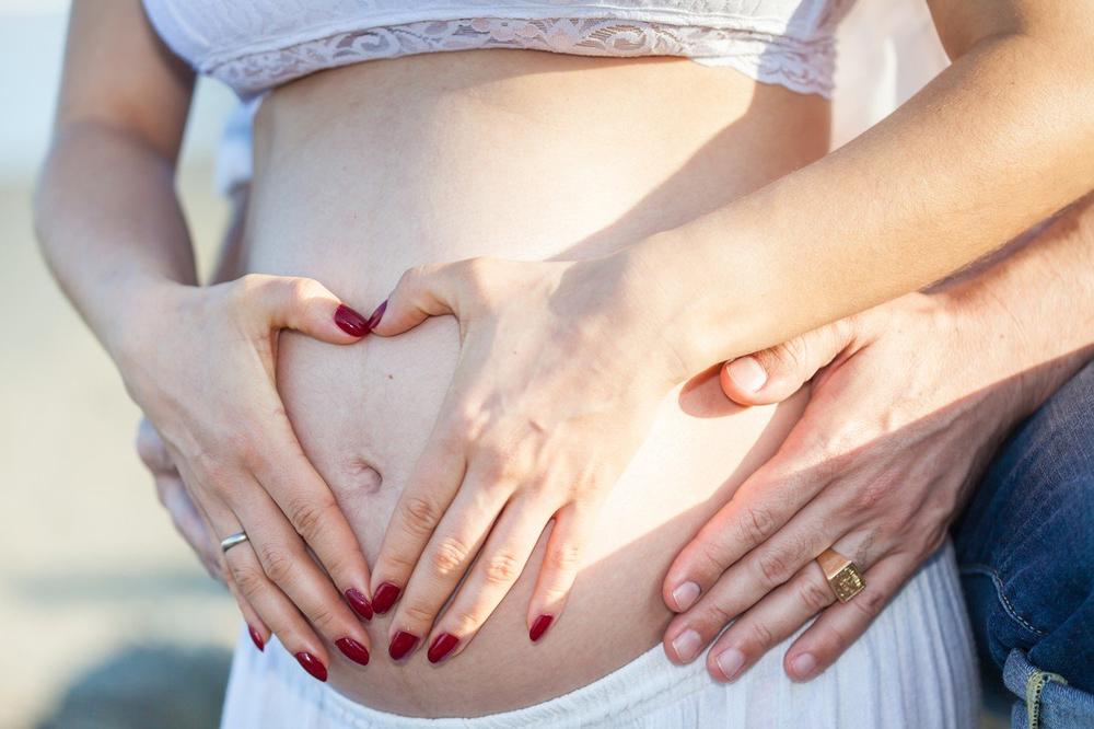 trudnica, trudnički stomak
