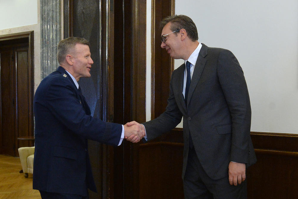 SUSRET NA ANDRIĆEVOM VENCU: Vučić se sastao sa komandantom NATO snaga u Evropi Todom Voltersom