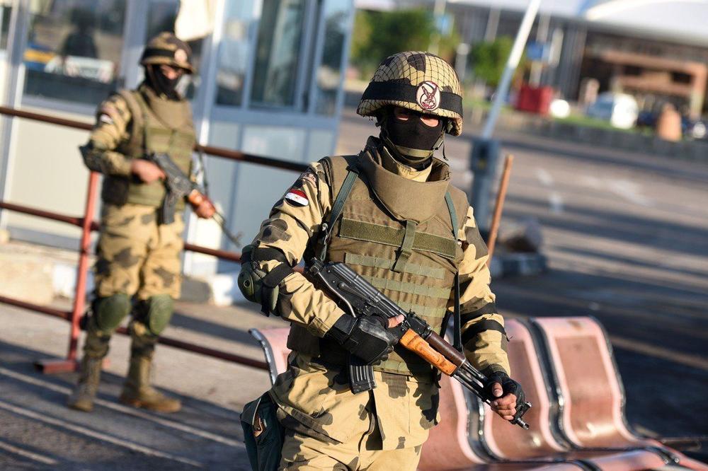 KRVAVO NA SINAJU: Ubijeno 18 islamističkih terorista u raciji! Nađen arsenal oružja i eksploziv!