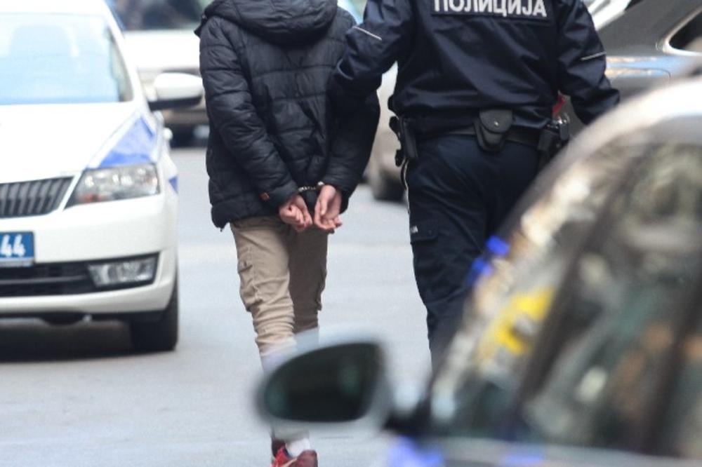 OTELI MLADIĆA PA GA BATINALI I OTELI MU PARE: Policija uhapsila grupu nasilnih razbojnika u Smederevu!