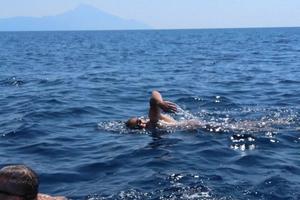 KAKAV PODVIG UROŠA IZ PIROTA! ZA 9 SATI PREPLIVAO 21 KILOMETAR NA OTVORENOM MORU: Vežbao na Ohridskom jezeru, sad se sprema da pliva od Francuske do Velike Britanije (FOTO, VIDEO)