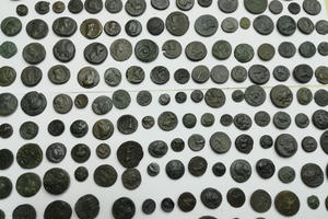 TURCI ŠVERCOVALI NOVČIĆE VREDNE 300.000 EVRA: Carinici otkrili čak 2.754 komada starog metalnog novca na Gradini (FOTO)