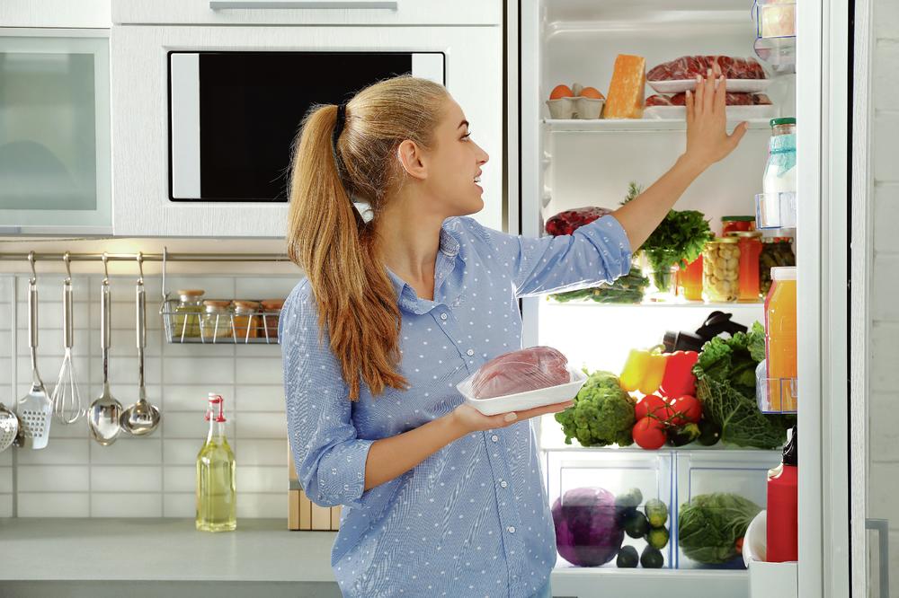 OVAKO ĆETE IZBEĆI TROVANJE: Evo koliko se čuva meso u frižideru i zamrzivaču!