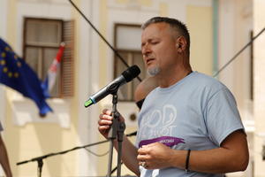 SRAMOTA! TOMPSON PEVA NA GODIŠNJICU OLUJE: Kontroverzi pevač koji veliča ustaštvo pozvan u Split
