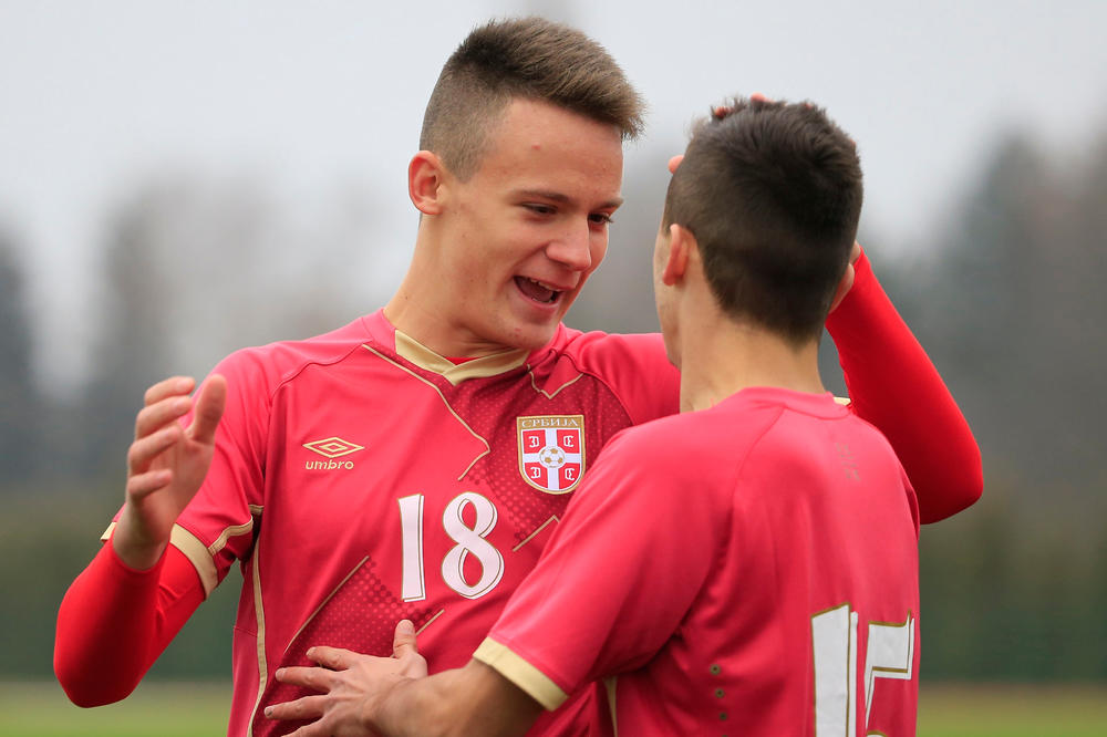 POTVRĐENO PISANJE KURIRA: Jedan od najtalentovanijih fudbalera u Srbiji i mladi reprezentativac potpisuje za Crvenu zvezdu! (FOTO)
