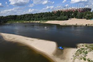 JEDNA OD NAJVEĆIH EVROPSKIH ZEMALJA SE PRETVARA U PUSTINJU: Vodostaji nikad niži, nestaju reke i jezera! Snimak dronom otkriva katastrofu (VIDEO)