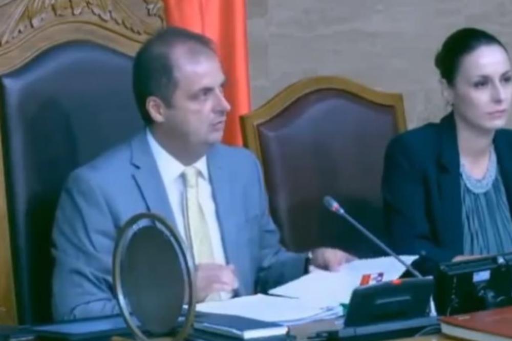 MERDITA U  SKUPŠTINI  CRNE GORE: Potpredsednik Genci Nimanbegu otvorio sednicu na albanskom, odmah reagovao Milun Zogović (VIDEO)