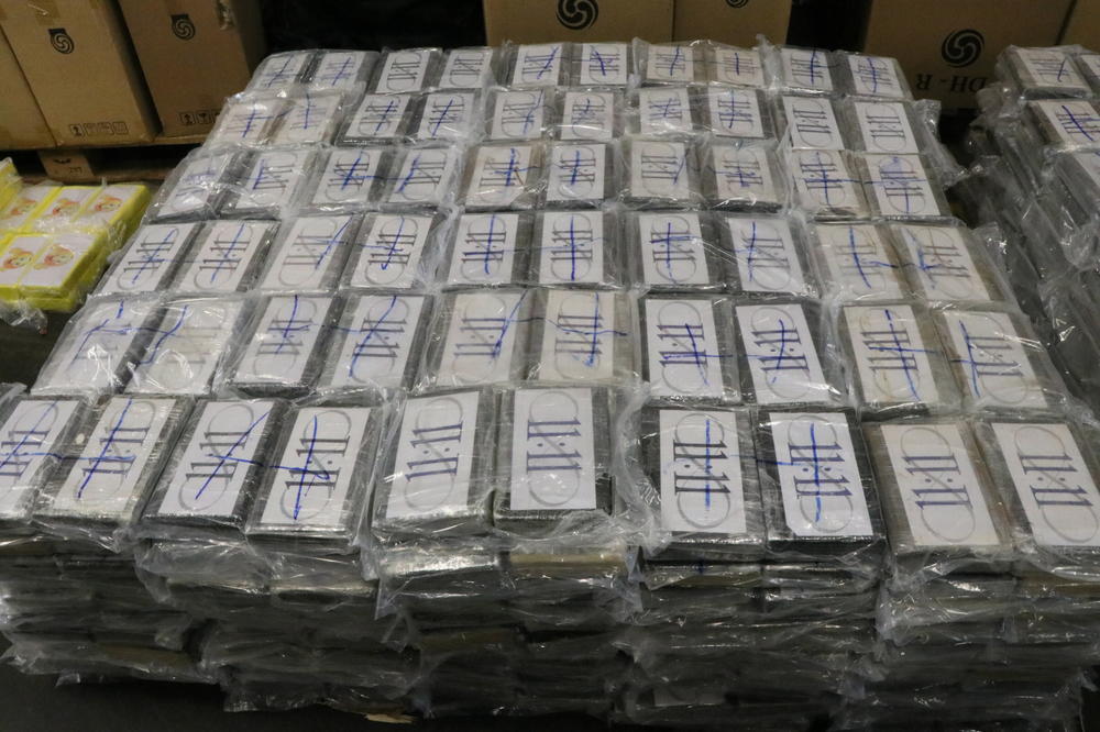 NEMCI ZAPLENILI KOKAIN VREDAN MILIJARDU EVRA: 4,5 tona droge stiglo iz Urugvaja, bio maskiran kao soja (FOTO)