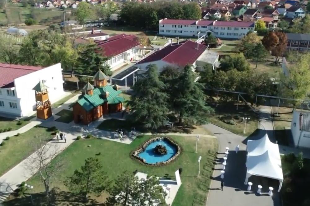 NJIH 900 HRANE SAMI SEBE, DRŽAVI UŠTEDELI 30 MILIONA: U kragujevačkom zavodu za odrasle rade zemlju i gaje koke, svinje, ovce i goveda