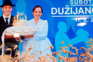 BUNJEVAČKA DUŽIJANCA:  U Subotici se slavi završetak setve, gradonačelniku će se na trgu predati hleb od novog žita!