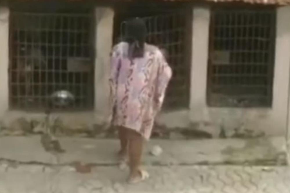 ŽENA IZ NIGERIJE BRUTALNO PRETUKLA DEČAKA, PA GA ZATVORILA U KAVEZ ZA PSE: Nakon ovog zverstva, odmah je uhapšena! (VIDEO)