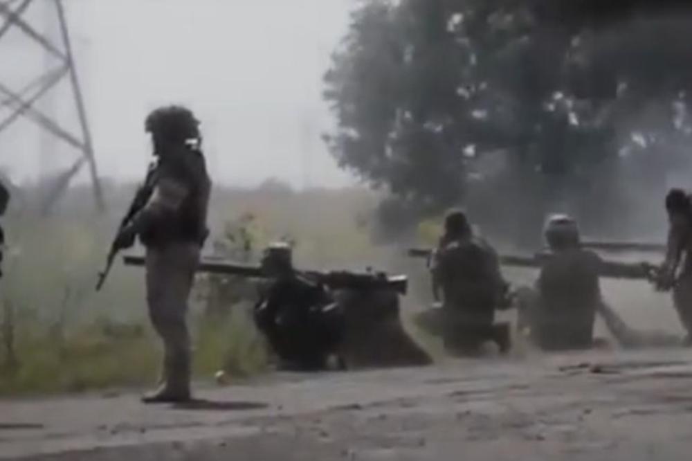 KIJEV IZGUBIO STRPLJENJE: Krenuo udar po pograničnim mestima Donbasa (VIDEO)