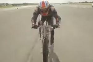 NEVEROVATAN PODVIG: Kempbel postavio novi svetski rekord od preko 280km/h (VIDEO)