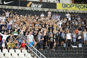 LUDNICA NA TRIBINI U HUMSKOJ: Mališani napravili brazilsku atmosferu posle gola Partizana! (KURIR TV)