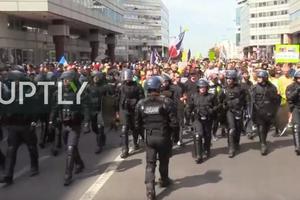 PROTESTI UOČI POČETKA SAMITA G7 U FRANCUSKOJ: Demonstranti digli glas protiv politike najrazvijenijih zemalja! Lideri će nas čuti! (VIDEO)