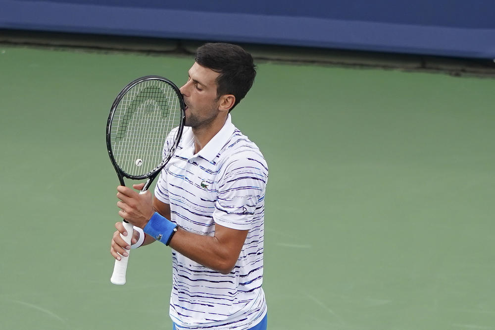 NOVAK ZABRINUO NAVIJAČE, PA SE OGLASIO: Evo zašto je Đoković prekinuo trening pred US open i zatražio lekarsku pomoć