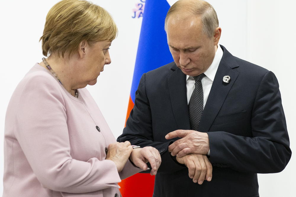 ESKALACIJA SUKOBA U LIBIJI! Putin i Merkelova: Važno smirivanje tenzija i nastavak dijaloga!