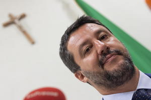 LIDER ITALIJANSKE LIGE POZIVA NA PROTEST: Evropa bi da se reši tog dosadnog Salvinija!