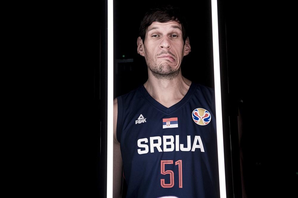 VEROVALI ILI NE! Bobi Marjanović ne prestaje da raste: Nova merenja u NBA ostavila klubove u neverici! (FOTO)