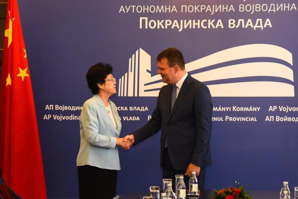 POKRAJINSKA VLADA: Mirović i Li o jačanju saradnje sa kineskim partnerima