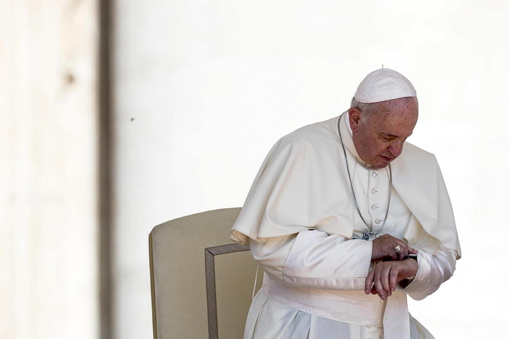 ISTORIJSKA ODLUKA! PAPA UKINUO OZNAKU TAJNOSTI U SLUČAJEVIMA PEDOFILIJE: Vatikan krenuo u obračun sa zlostavljačima