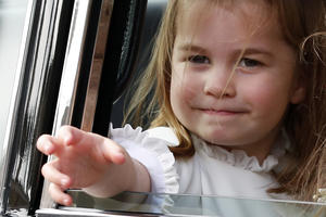 NAJPOZNATIJI BRITANSKI ĐAK PRVAK: Princeza Šarlot  kreće u školu, a otkriveno je kako će je zvati vršnjaci i nastavnici! (VIDEO)