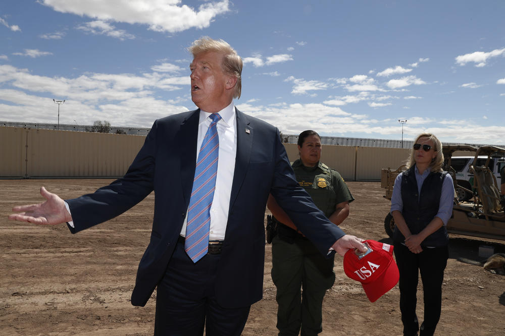 TRAMP ISTERAO SVOJE: Pentagon odustao od modernizacije vojske da bi iskeširao 3,6 milijardi dolara za 280 km zida duž granice s Meksikom