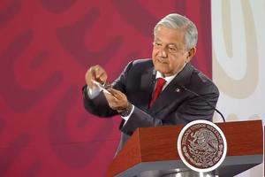 DRUŠTVENE MREŽE SU KAO ŠPANSKA INKVIZICIJA: Meksički predsednik kreće u globalnu kampanju da im se smanji uticaj!