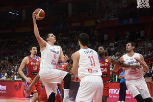 AJDE BRATE: Španski košarkaš iznenadio sve u Kini porukom za Nikolu Jokića na srpskom jeziku!