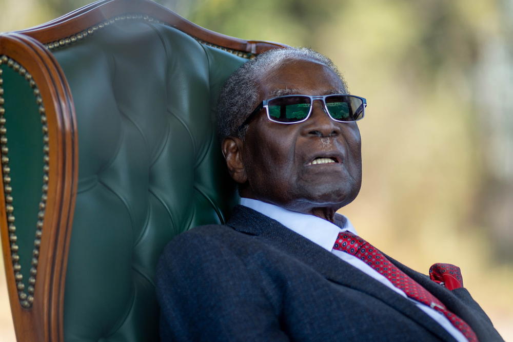 MUGABE PROGLAŠEN NACIONALNIM HEROJEM: Zimbabve će biti u žalosti do sahrane nekadašnjeg predsednika koji je vladao 37 godina!