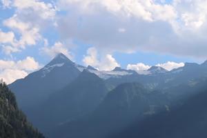 HOROR U AUSTRIJI: Dvojica nemačkih planinara poginula u Alpima!