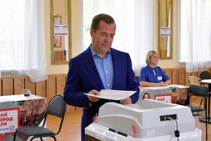 ZAVRŠENO GLASANJE NA LOKALNIM IZBORIMA Medvedev: Jedinstvena Rusija ostaje vodeća politička snaga