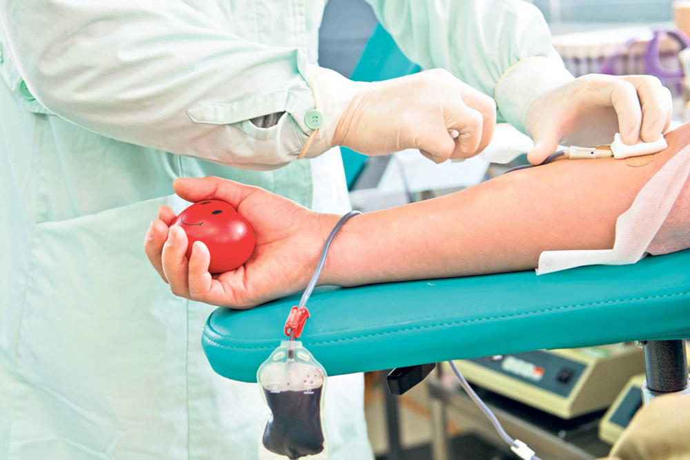 APEL INSTITUTA ZA TRANSFUZIJU: Rezerve krvi na minimumu