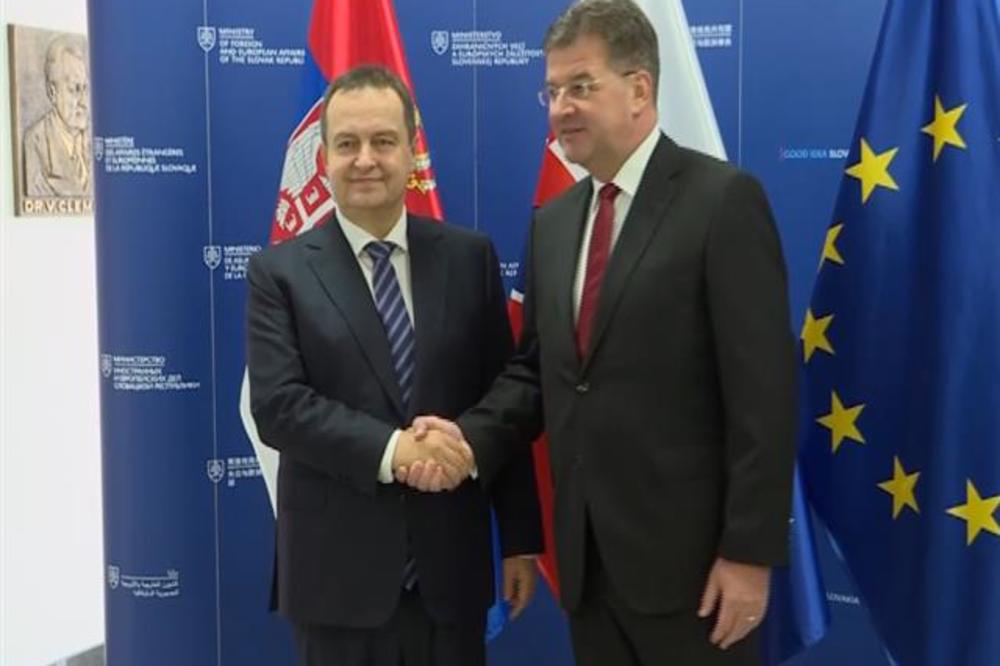 MINISTAR U BRATISLAVI: Dačić i Lajčak razgovarali o bilateralnim odnosima i saradnji u OEBS