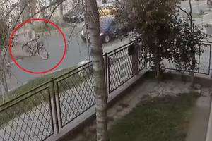 POJAVIO SE JEZIV SNIMAK SAOBRAĆAJNE NESREĆE U FUTOGU: Pokosio biciklistu dok je prelazio ulicu, poginuo na mestu! (UZNEMIRUJUĆI VIDEO)