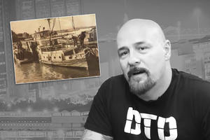 VIDEO SAM MAJKU KOJA U KRILU STEŽE DETE DOK IH VODA POTAPA! Reper Gru stradao na isti dan kada je dunavski Titanik progutao 126 života! KOBAN 9. SEPTEMBAR NA DUNAVU (FOTO)