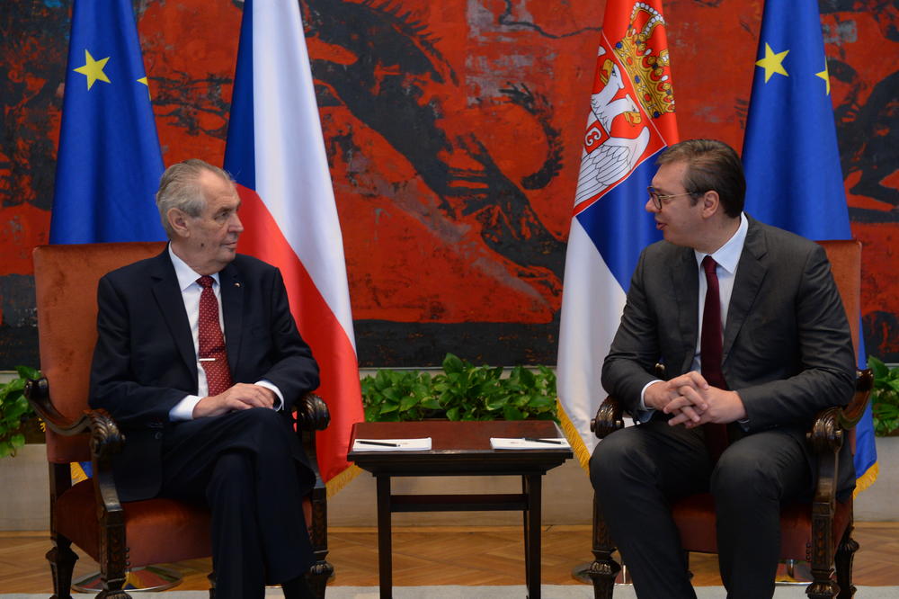 VUČIĆ MEĐU LIDERIMA VIŠEGRADSKE ČETVORKE: Zeman lično pozvao predsednika Srbije da se priključi samitu grupe u oktobru (FOTO)
