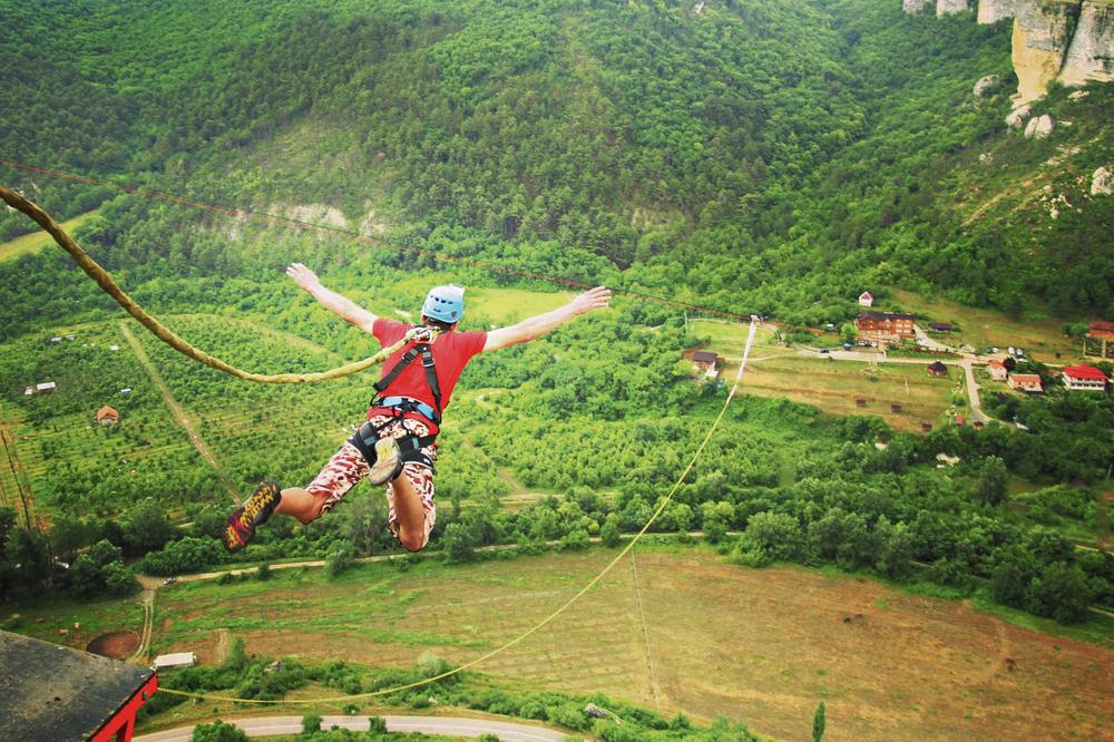 EKSTREMNI SPORTOVI SU I U SRBIJI U MODI: Bandži i alpinizam NAJOPASNIJI! Ne idite na svoju ruku!