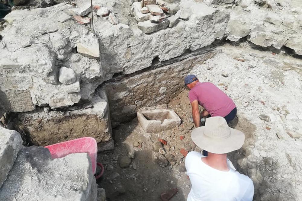 ARHEOLOŠKO OTKRIĆE U NOVOM PAZARU: Na Bedemu otkriveni ostaci kule Džephane (FOTO)