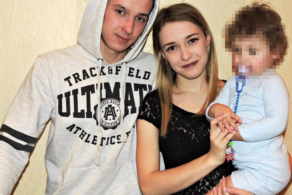 JEZIVA SMRT! ĆERKICA (2) UBILA MAJKU: Muž pronašao Juliju (21) bez svesti i ćerkicu kako vrišti u kolima! (FOTO)