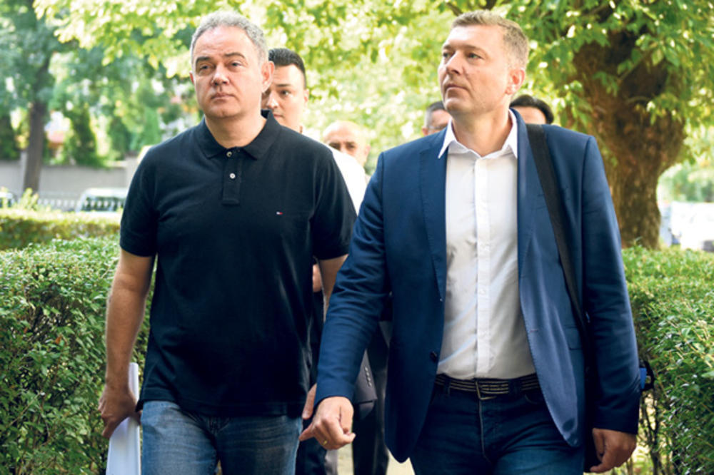 BURNO KOD DEMOKRATA UOČI ZASEDANJA: Zelenović podlegao Đilasovom pritisku