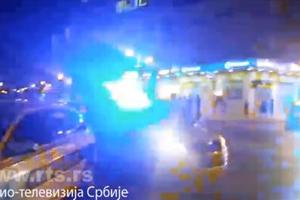 NEZAPAMĆENO U ČAČKU: Vozači sa kratkim fitiljem dohvatili se nasred ulice! Prvo se potukli pa ga izbo nožem zbog čarke u saobraćaju?! (FOTO)