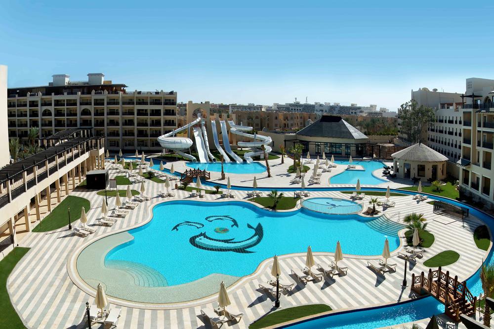 SVETSKI POZNAT LANAC HOTELA U HURGADI: Savršen izbor za ljubitelje akva parka i sportova na vodi