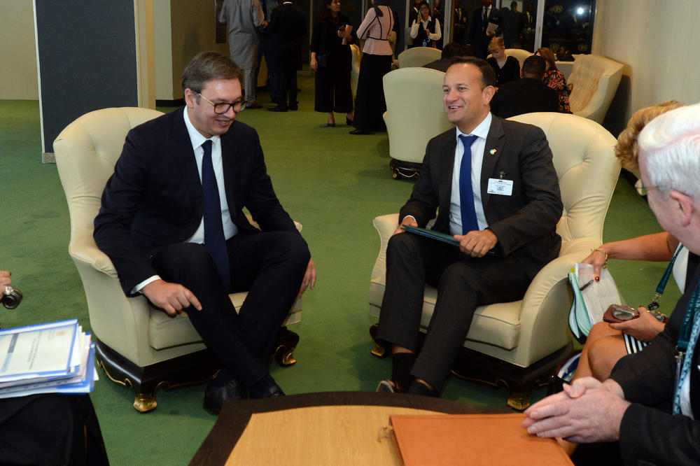 PREDSEDNIK VUČIĆ NASTAVIO DIPLOMATSKE SASTANKE U NJUJORKU: Razgovarao sa premijerom Irske i predsednikom Gvatemale (FOTO)