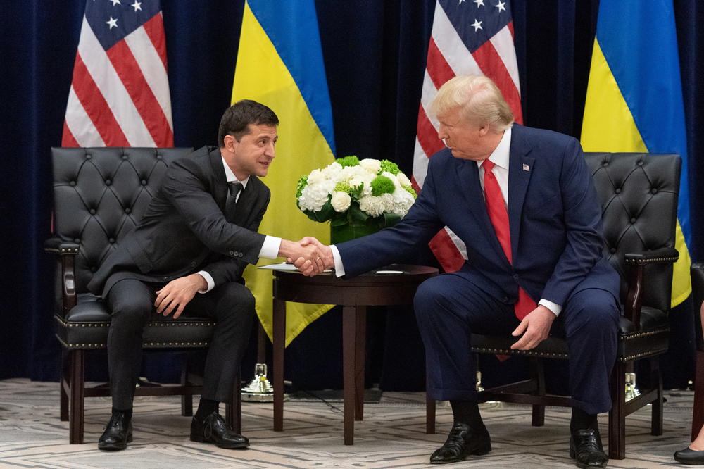 DONALDE, ŠTA ĆE TI SAD PUTIN REĆI? Američki predsednik nazvao ukrajinskog kolegu Zelenskog predsednikom Rusije (VIDEO)