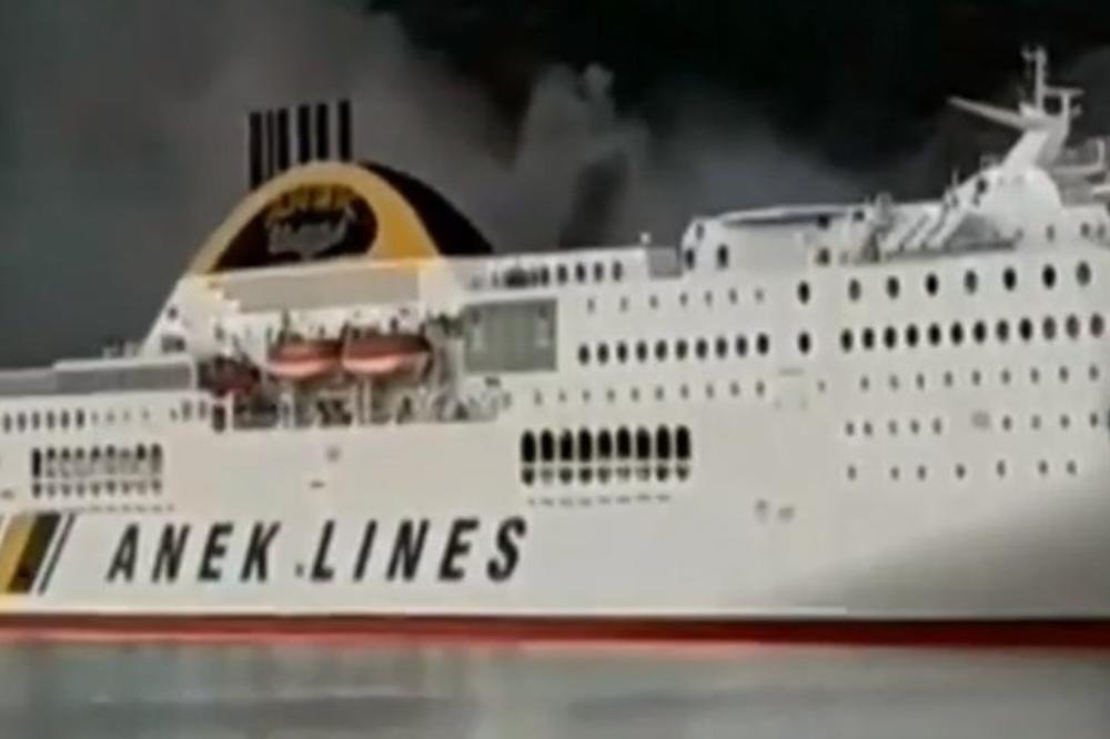 DRAMA U GRČKOJ LUCI: Izbio požar na trajektu, evakuiše se 600 ljudi! (VIDEO)